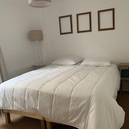 Gite La Petite Maison Guitres Ngoại thất bức ảnh