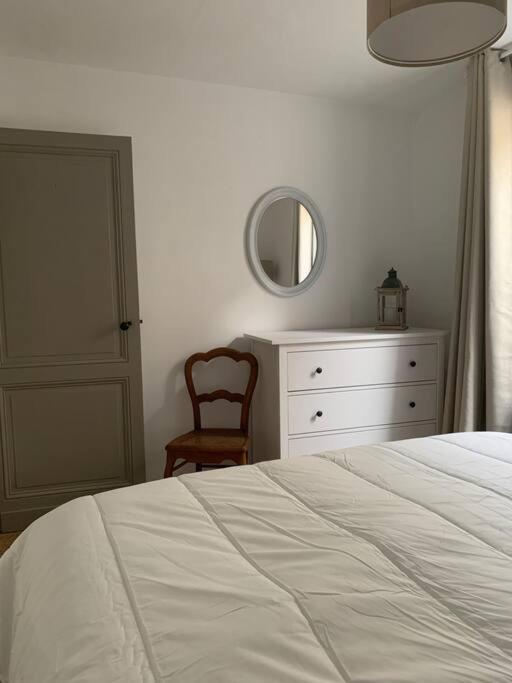 Gite La Petite Maison Guitres Ngoại thất bức ảnh